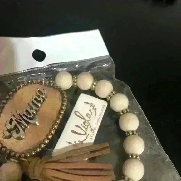 Viola beaded bracelet “Mamma” - Picture 3 of 3